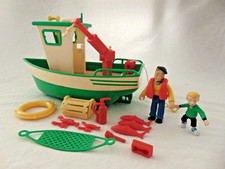 FIREMAN SAM - CHARLIE JONES AND JAMES JONES WITH TRAWLER & ACCESSORIES