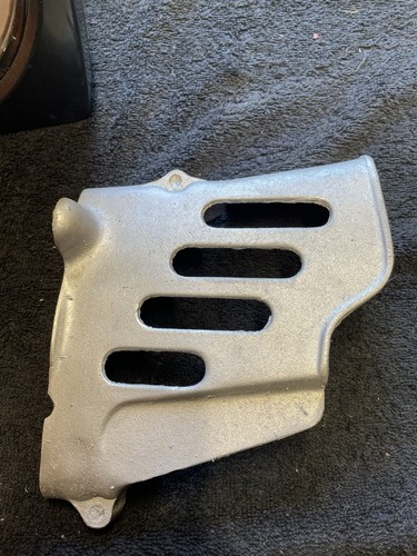 Honda 125 sprocket cover - honda,