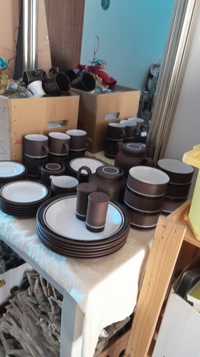 Hornsea pottery contrast - pottery,