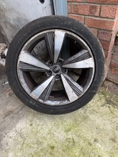AUDI A8 ALLOY & TYRE