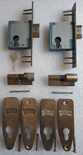 PAIR OF BANHAM RECLAIMED HIGH SECURITY FRONT ENTRANCE DOOR MORTICE LOCKS BS3621 