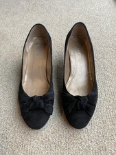 Gabor Black Suede Heeled Court
