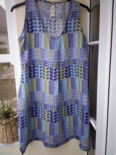 Mistral linen leaf pattern - linen,