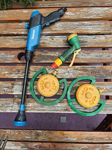 Garden hosepipe sprays and - sprays,