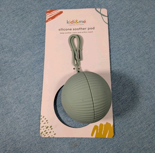Silicone soother pod green - pod,