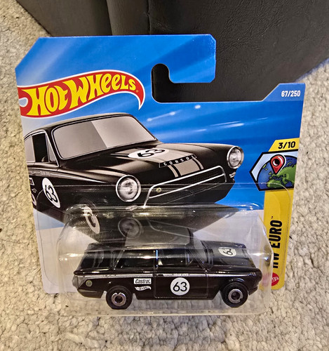 Hot wheels lotus cortina - hot,