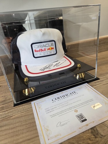 Signed memorabilia max - f1,