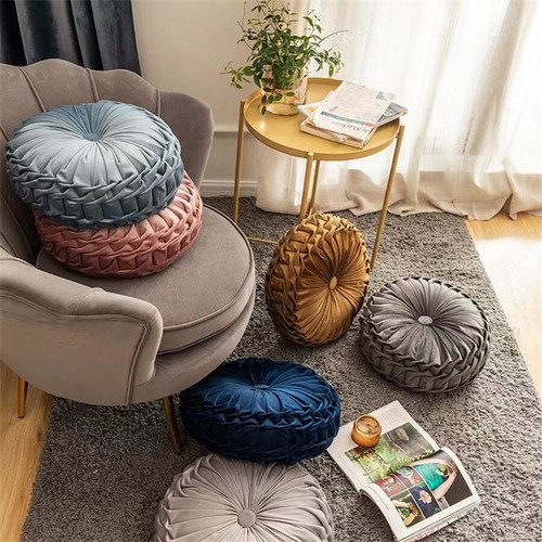 Round pleated pillow seat - round,