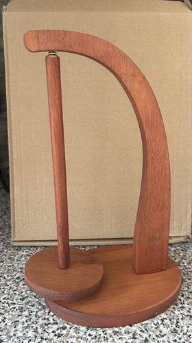 Wooden magnetic wool holder