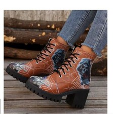 NEW STUNNING Woman's Gothic