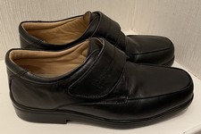 ROAMERS MEN’S BLACK LEATHER COMFORT WIDE FIT SHOES, TOUCH TAPE FASTENING, UK 8