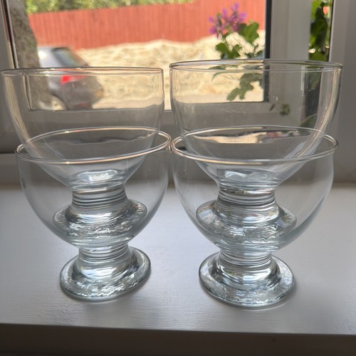 Clear glass ice cream sundae - 4,