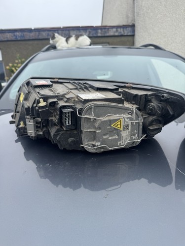 Volvo v50 design pair - v50, r-design