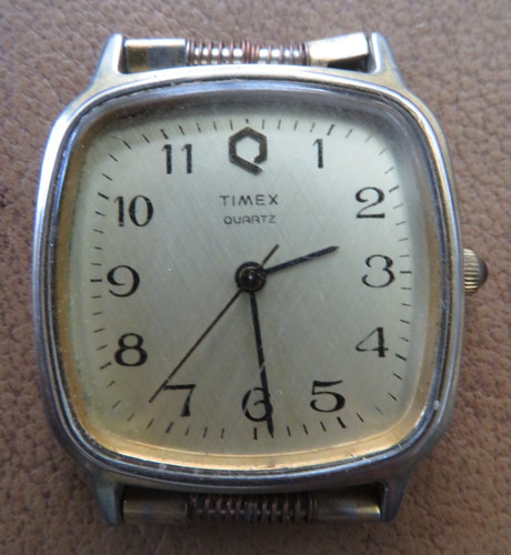 Vintage timex 32mm quartz - timex,