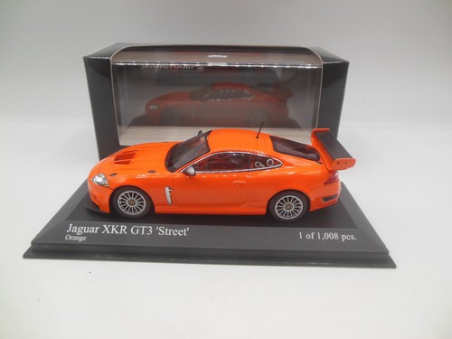 Minichamps 400 081394 2008
