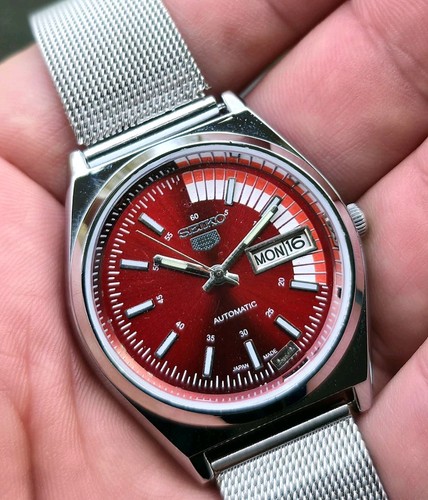 Vintage seiko sports red - seiko, 5