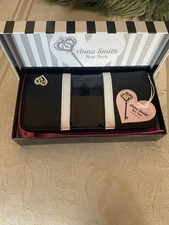 Anna smith new - anna,