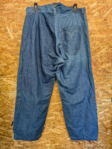 Levis red bagged - bagged, jeans