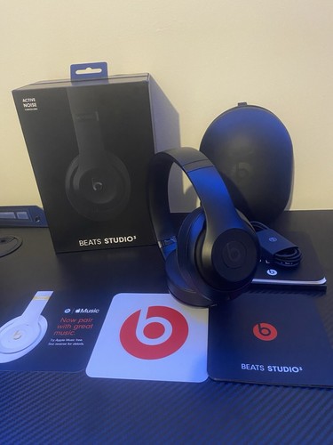 Beats studio3 headphones - beats,