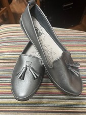 Ladies Down to Earth  leather