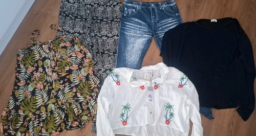 Ladies clothes bundle - clothes, size