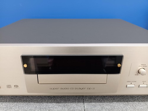 Accuphase sacd cd player - accuphase, dp-77