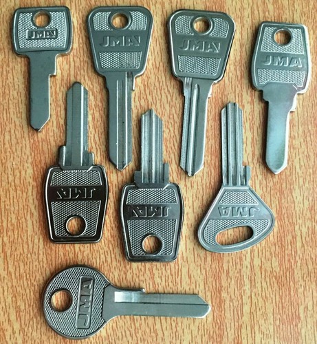 Key blanks lowe and - f,