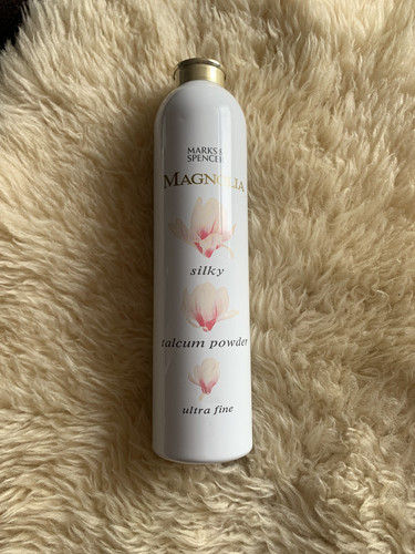 Magnolia silky talcum - silky,