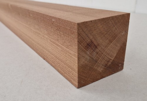 Sapele mahogany planed smooth - mahogany,