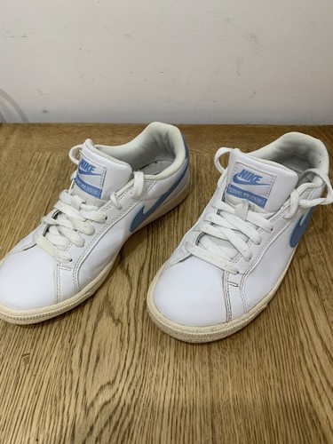 Nike court majestic shoes