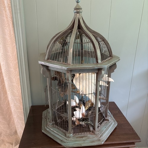 Vintage shabby chic - chic, wood