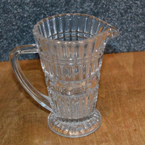 Small art deco jug pressed - art,