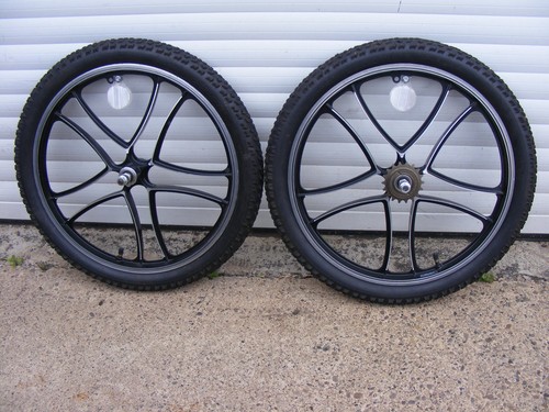 Black lester mag wheel - black,