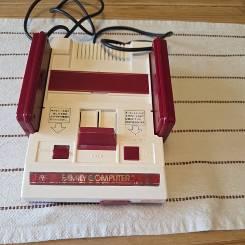 Genuine nintendo famicom - genuine,