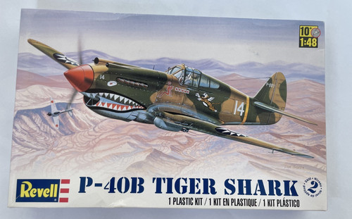 Revell 40b tiger shark - p-40b,