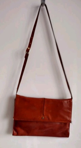 Vintage crossbody brown