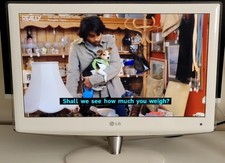 LG 22" white TV (22LU4000)