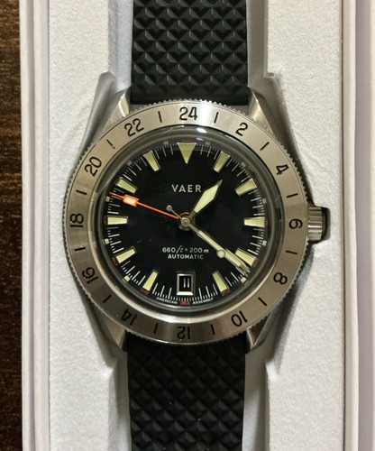 Vaer pacific steel gmt 39mm - pacific,