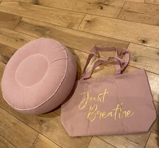 AVON Inflatable Cushion & Tote