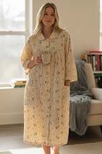 Cozee Corner  pearl snap robe