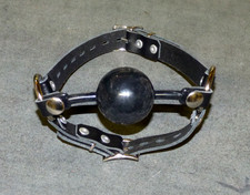 locking black leather BLACK