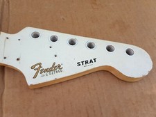 1982 FENDER " THE STRAT "