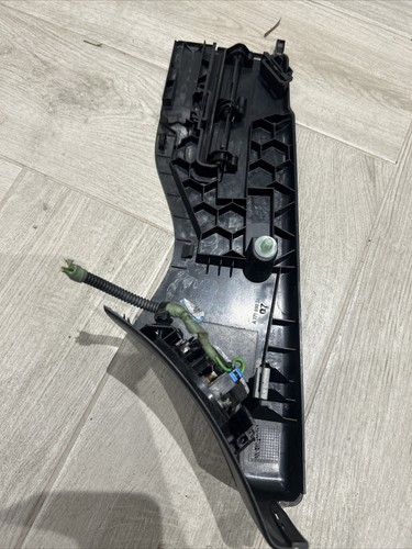 Mercedes slk r171 pillar trim - mercedes,