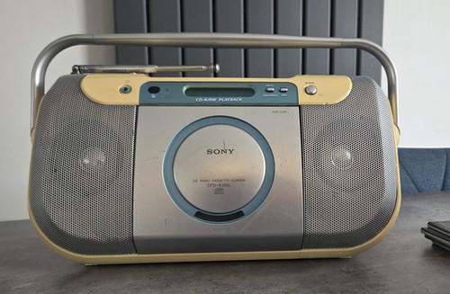 Sony cfd e100l portable - sony,