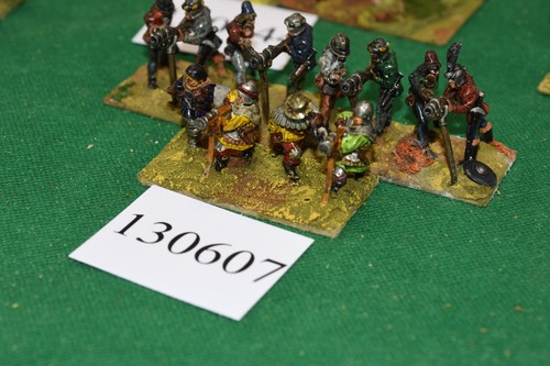 25mm medieval generic - /,