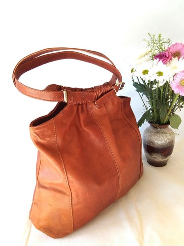 100 genuine leather handbag - 100%,
