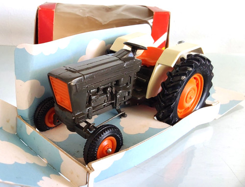 Vintage britains 9420 farm - britains,