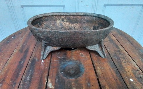 Vintage cast iron small - cast,