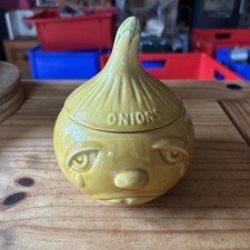 Weeping Pickled Onion Pot