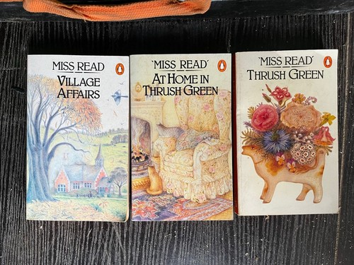 Miss read vintage 1980s - read, book